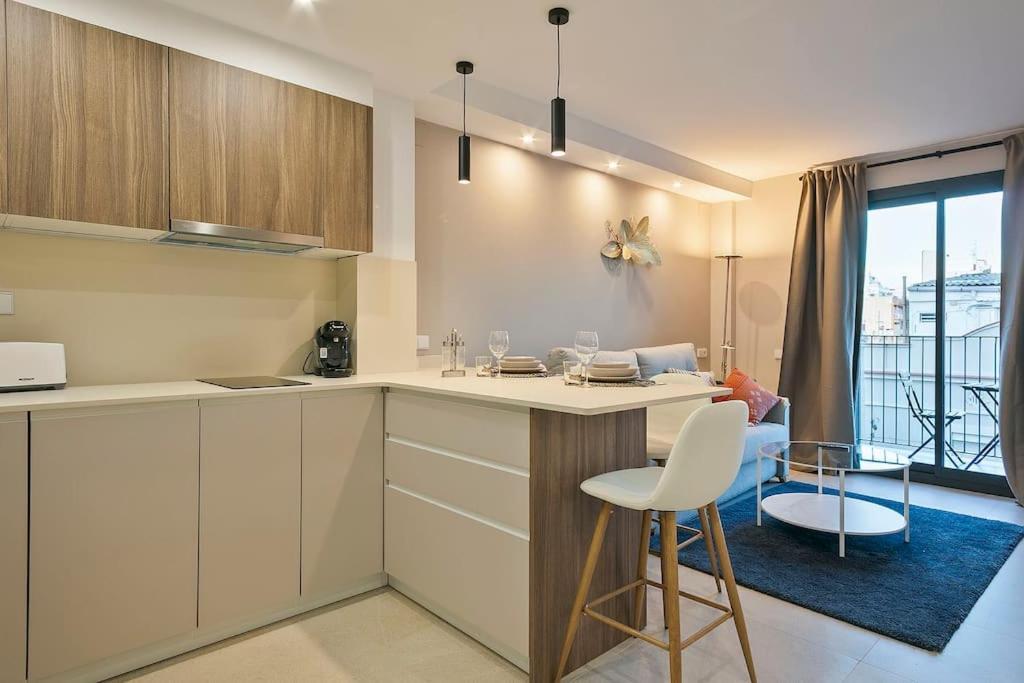 Your Home- Apartment Camp Nou 2A ロスピタレート・デ・リョブレガート エクステリア 写真