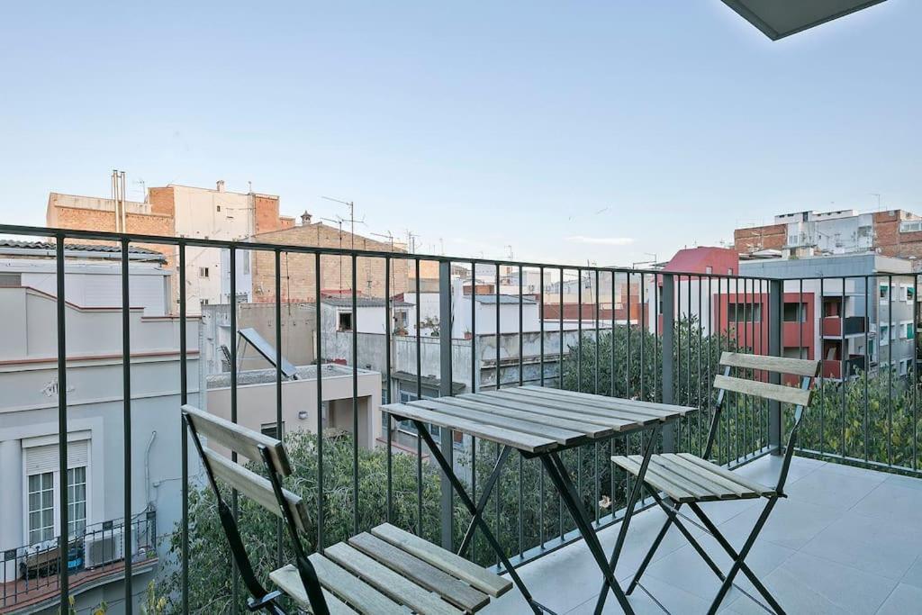 Your Home- Apartment Camp Nou 2A ロスピタレート・デ・リョブレガート エクステリア 写真